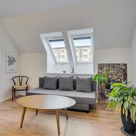 Bath Tub Penthouse In The City Aalborg Extérieur photo