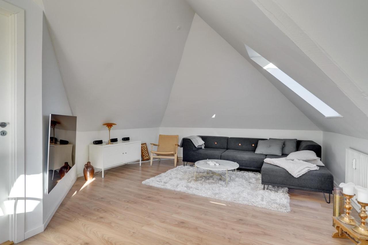 Bath Tub Penthouse In The City Aalborg Extérieur photo